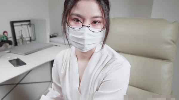 為了讓學生考出好成績而幫學生足交的老師-Nana